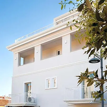 Hotel Elea