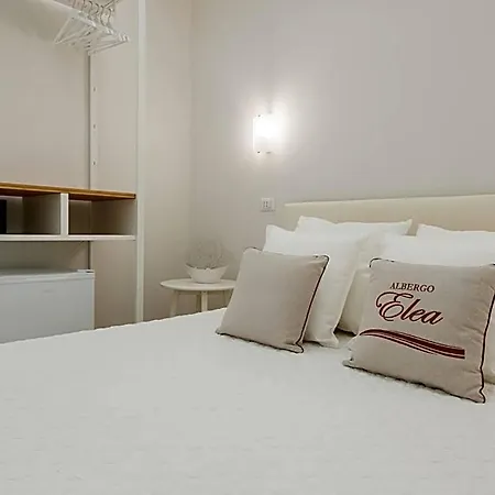 Elea Hotel 3*